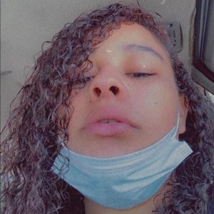 Meet your Posher, Kaya